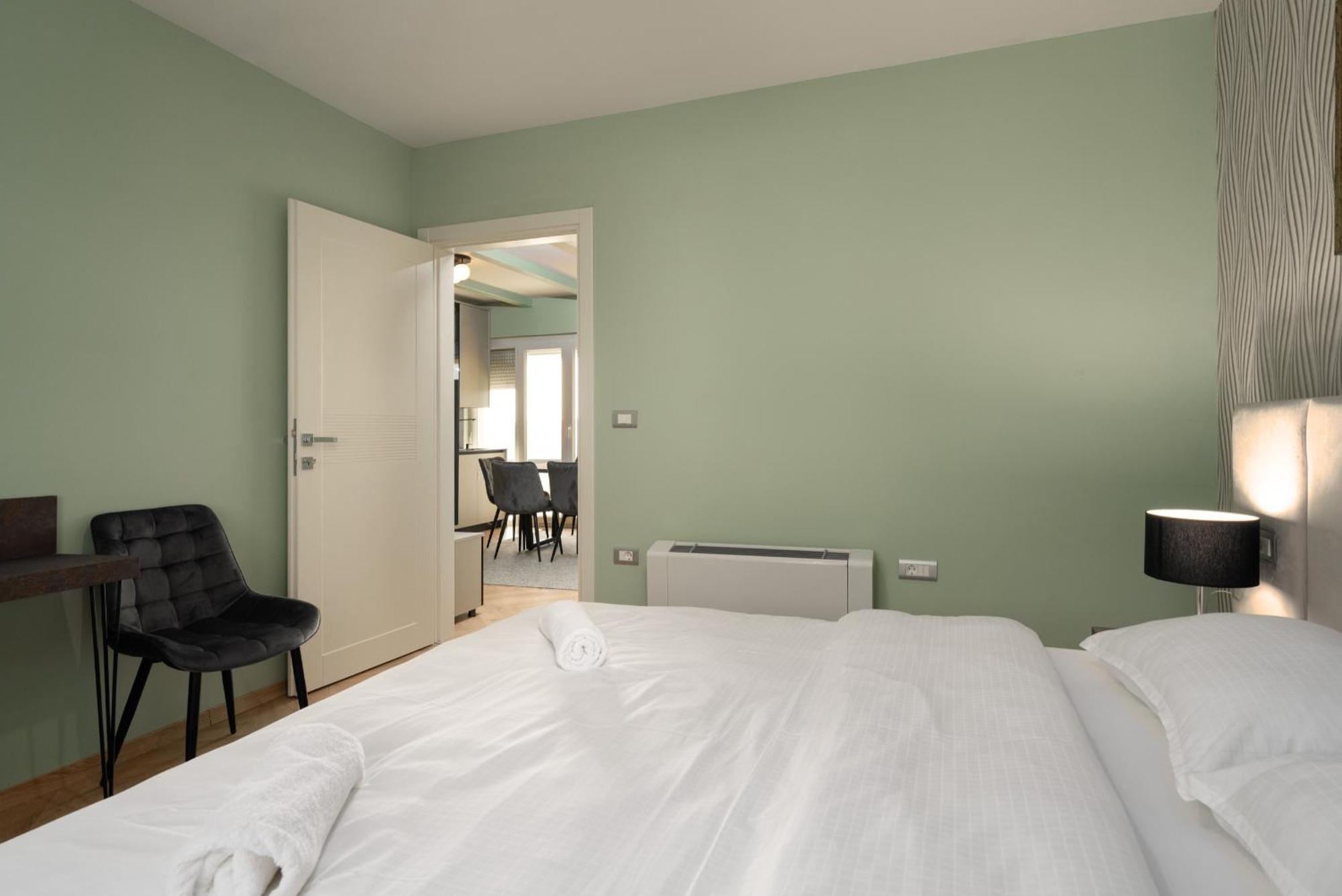 Larum Apartmens Vrsar Zewnętrze zdjęcie