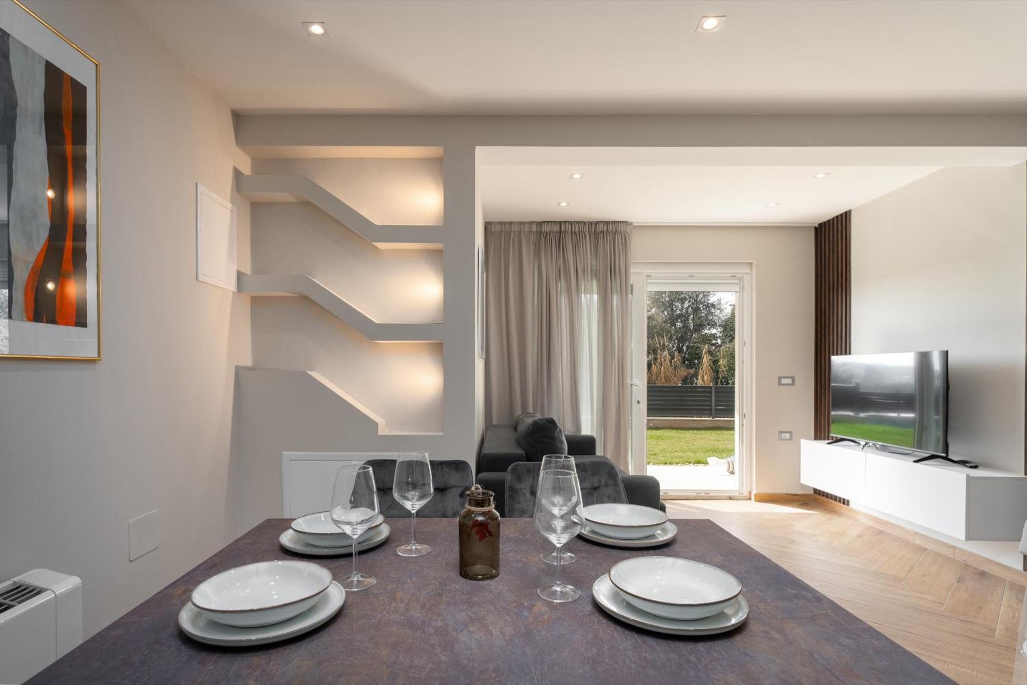 Larum Apartmens Vrsar Zewnętrze zdjęcie
