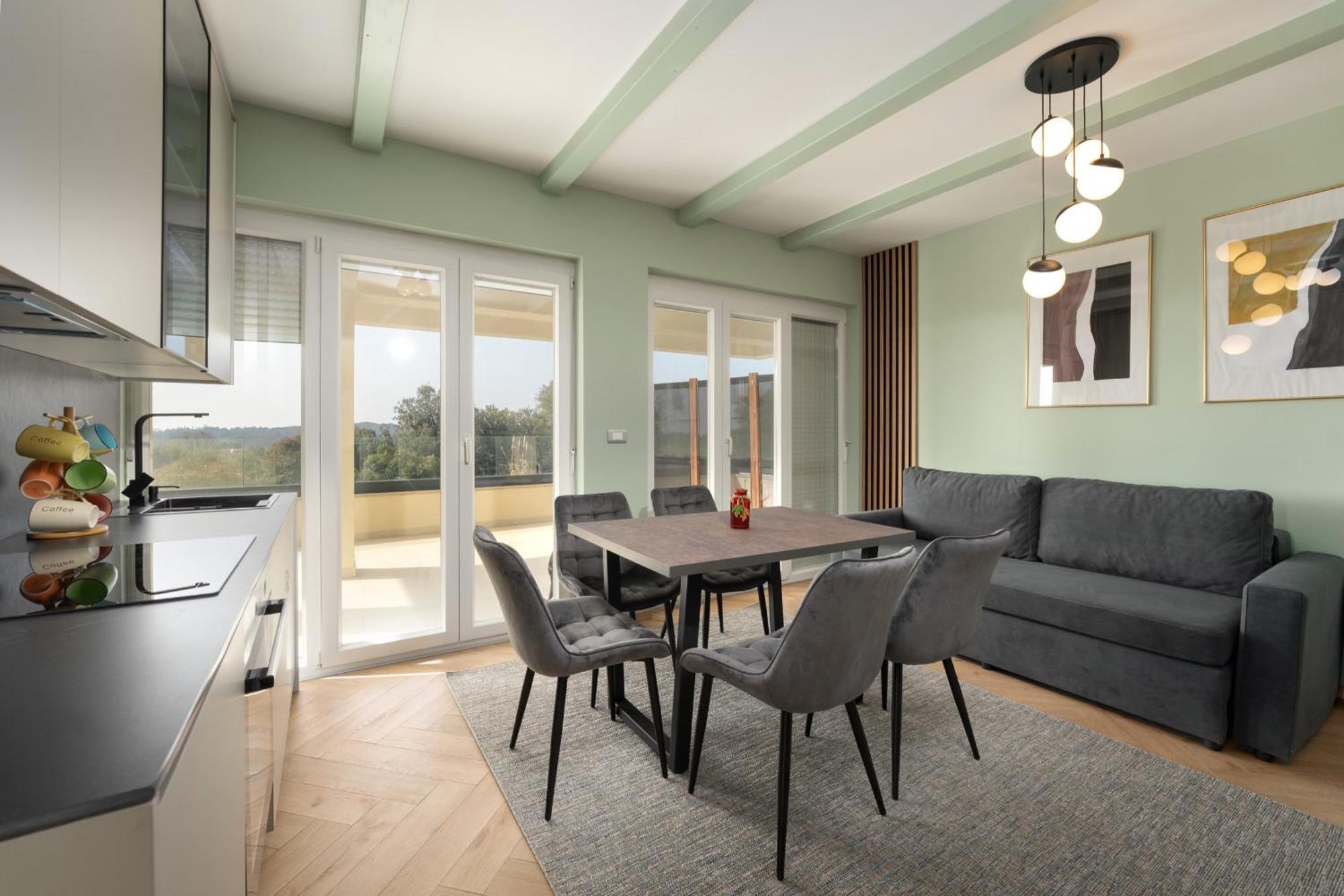 Larum Apartmens Vrsar Zewnętrze zdjęcie